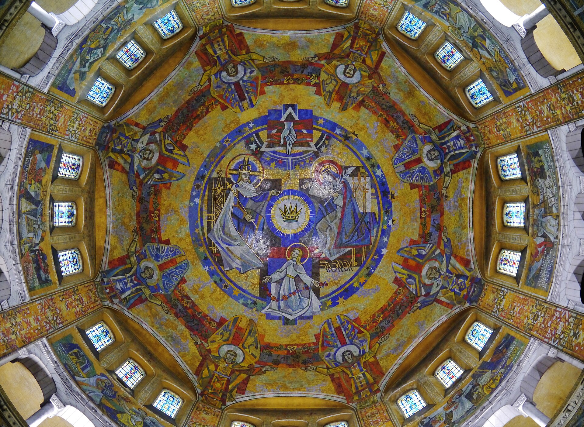 Les mosaïques de la coupole de la basilique de Lisieux