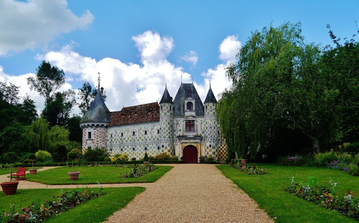 Saint-Germain-de-Livet